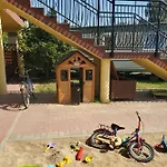 Ow Wilk - I Z Aneksami Kuchennymi, Parking, Plac Zabaw * Леба