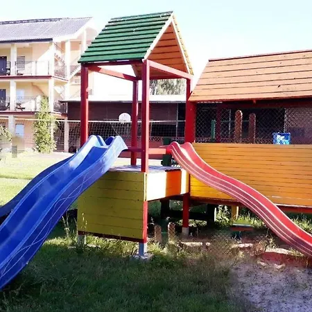 Ow Wilk - I Z Aneksami Kuchennymi, Parking, Plac Zabaw Prázdninový areál Leba