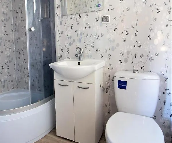 Ow Wilk - I Z Aneksami Kuchennymi, Parking, Plac Zabaw ウェバ